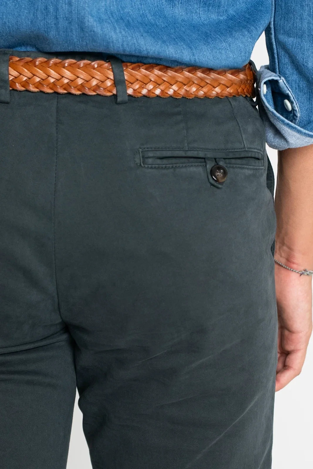 PANTALÓN CHINO AZUL VERDOSO