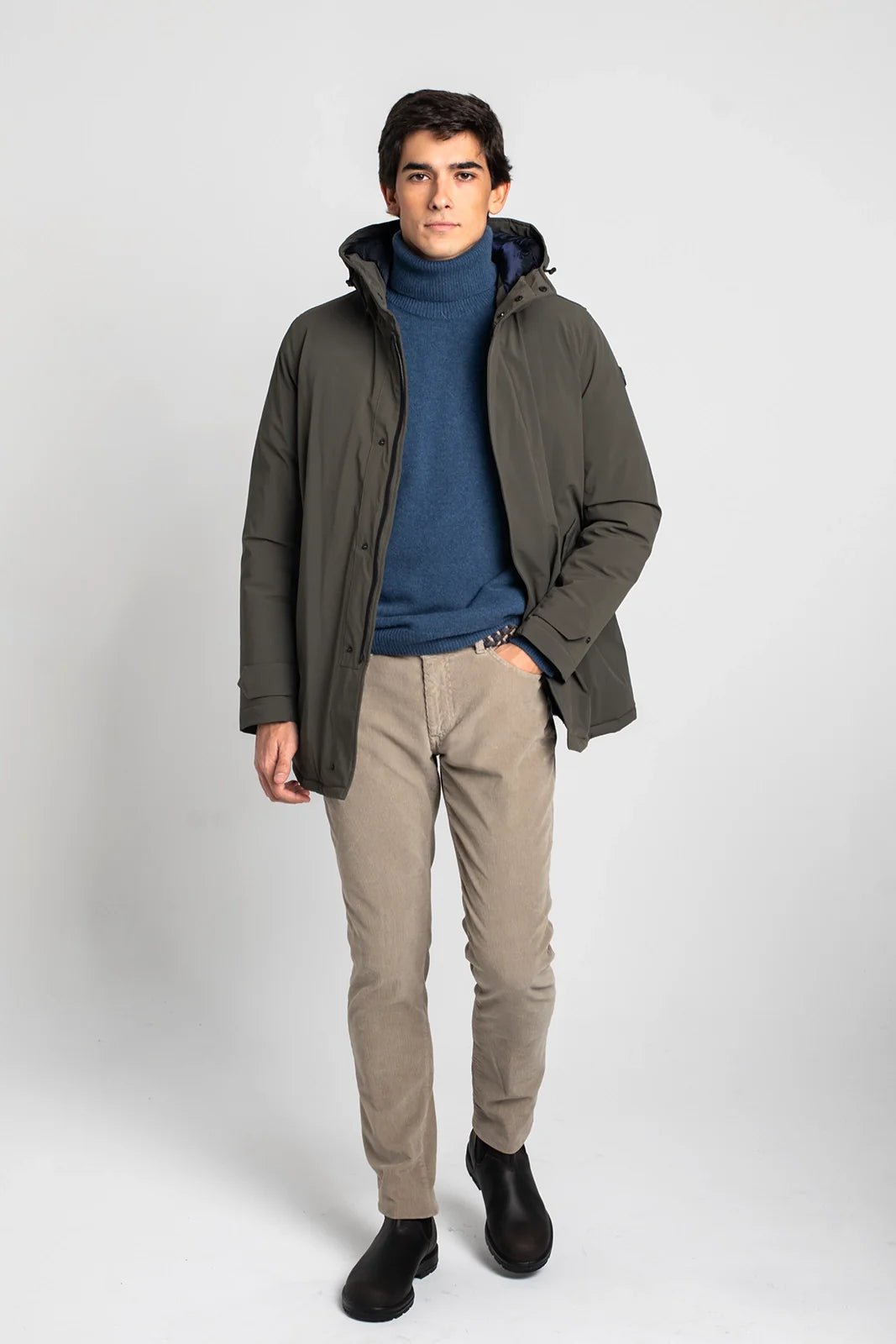 PANTALÓN 5 BOLSILLOS DE PANA TOPO