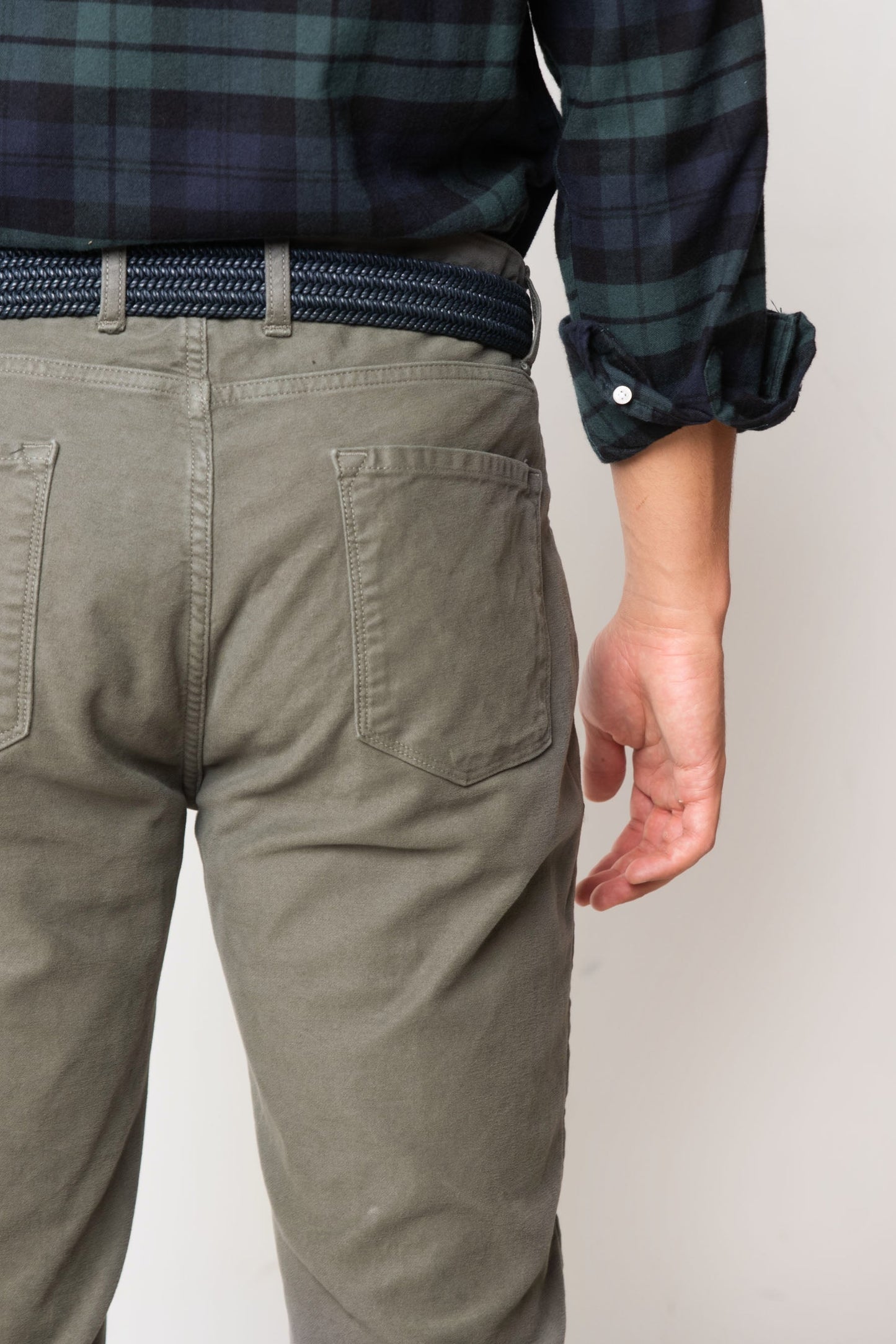 PANTALÓN 5 BOLSILLOS MOLESKI GRIS VERDOSO