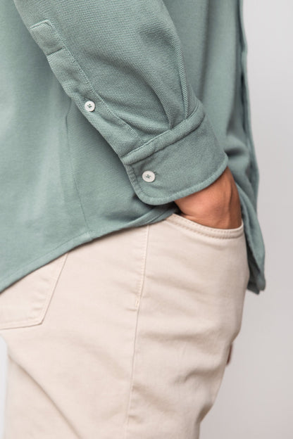 CAMISA DE PIQUÉ VERDE GRISÁCEO