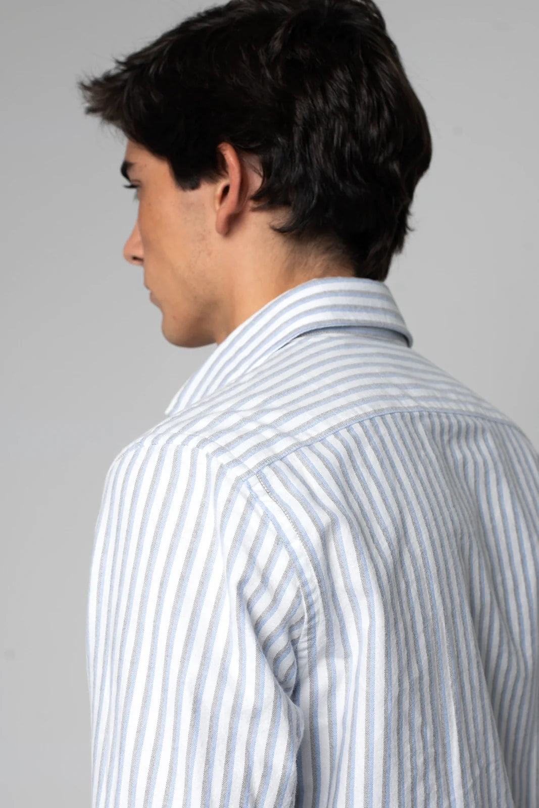 CAMISA BLANCA CON DOBLE RAYA