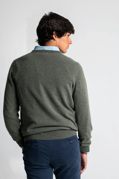 JERSEY CUELLO PICO VERDE OLIVA