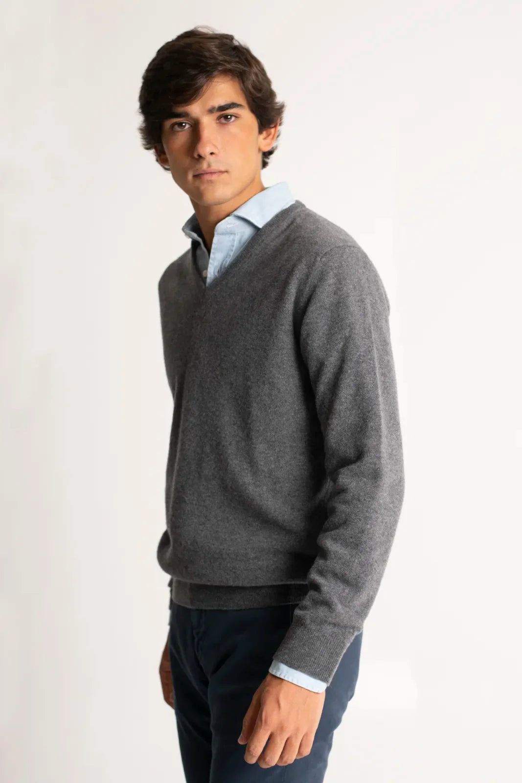 JERSEY CUELLO PICO GRIS