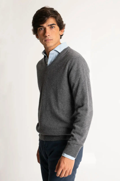 JERSEY CUELLO PICO GRIS