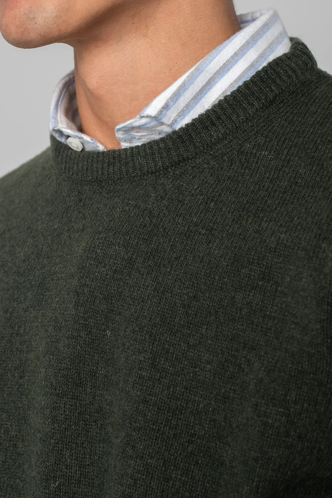 JERSEY CUELLO A CAJA VERDE OSCURO