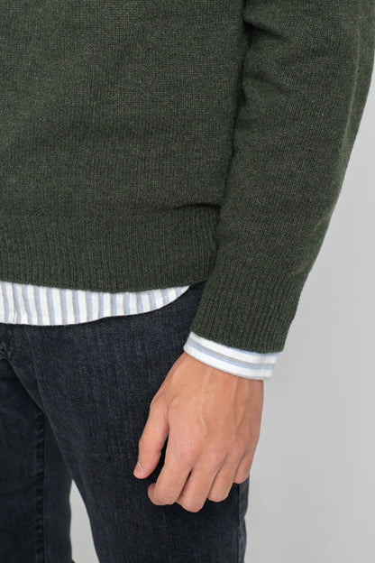 JERSEY CUELLO A CAJA VERDE OSCURO