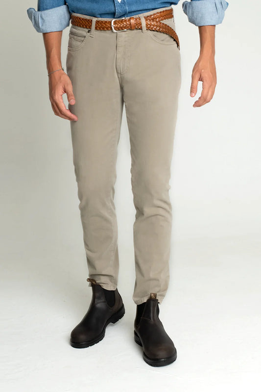 PANTALÓN 5 BOLSILLOS TOPO