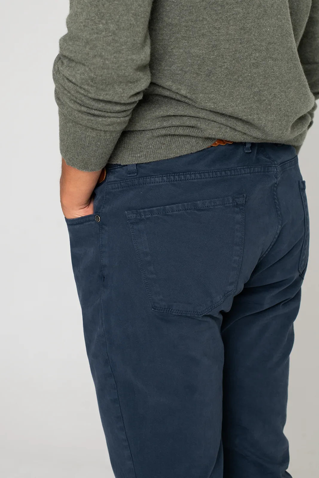 PANTALÓN 5 BOLSILLOS AZUL MARINO