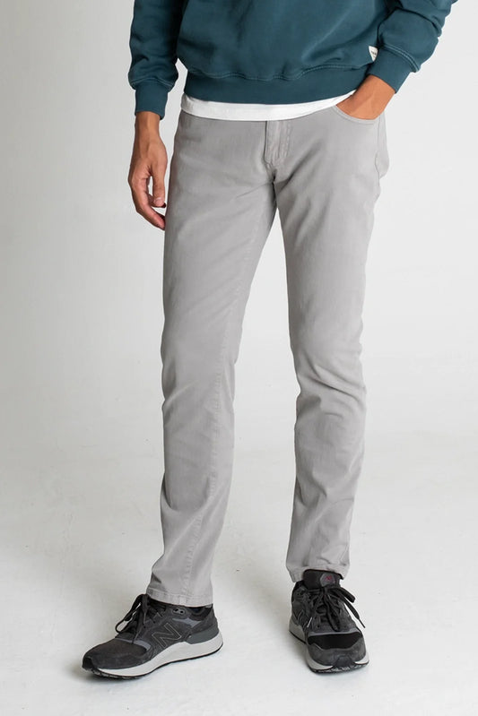 PANTALÓN 5 BOLSILLOS GRIS