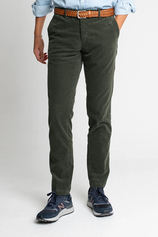 PANTALÓN CHINO PANA VERDE OLIVA