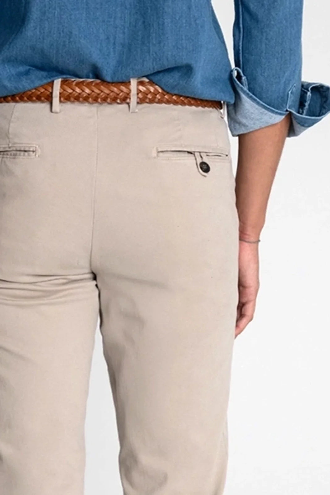 PANTALÓN CHINO BEIGE