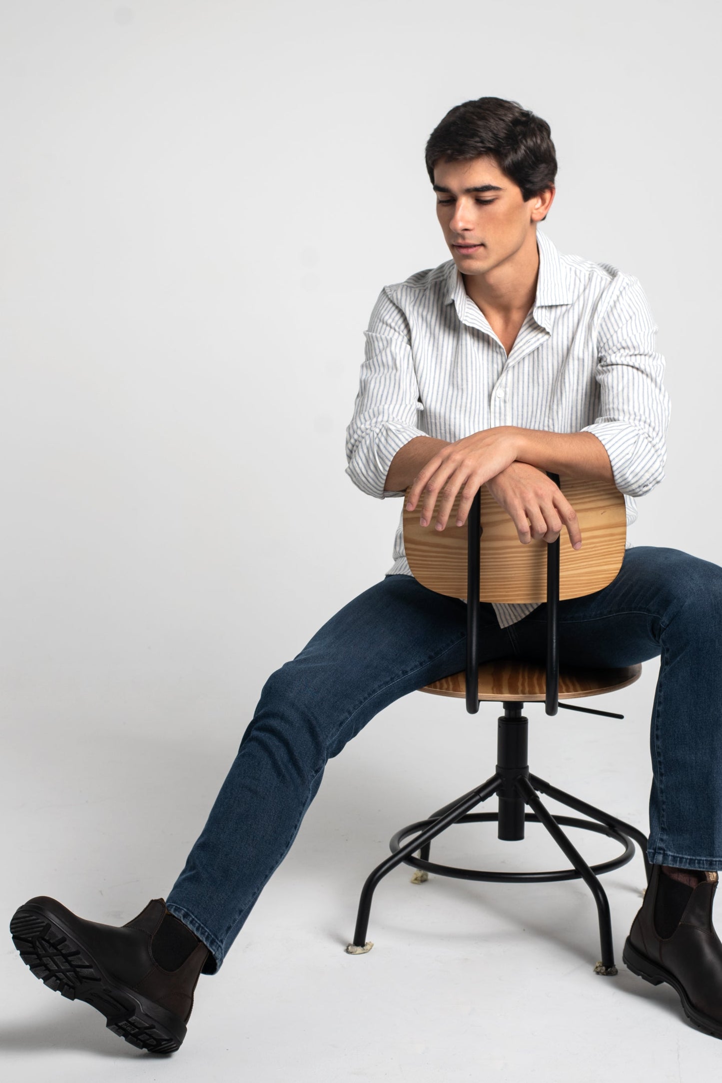 PANTALÓN VAQUERO AZUL OSCURO