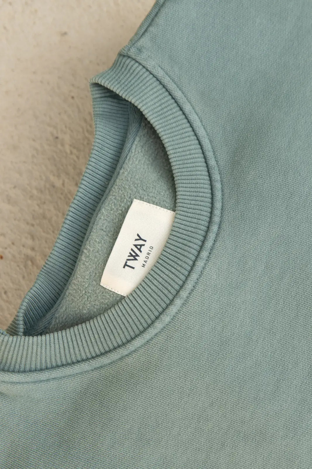 SUDADERA CUELLO CAJA VERDE