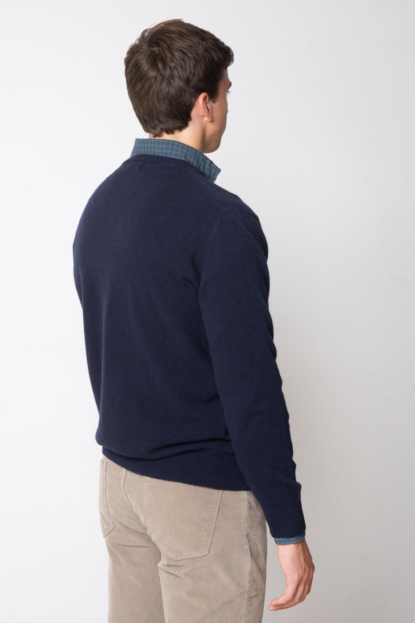 JERSEY CUELLO PICO AZUL MARINO