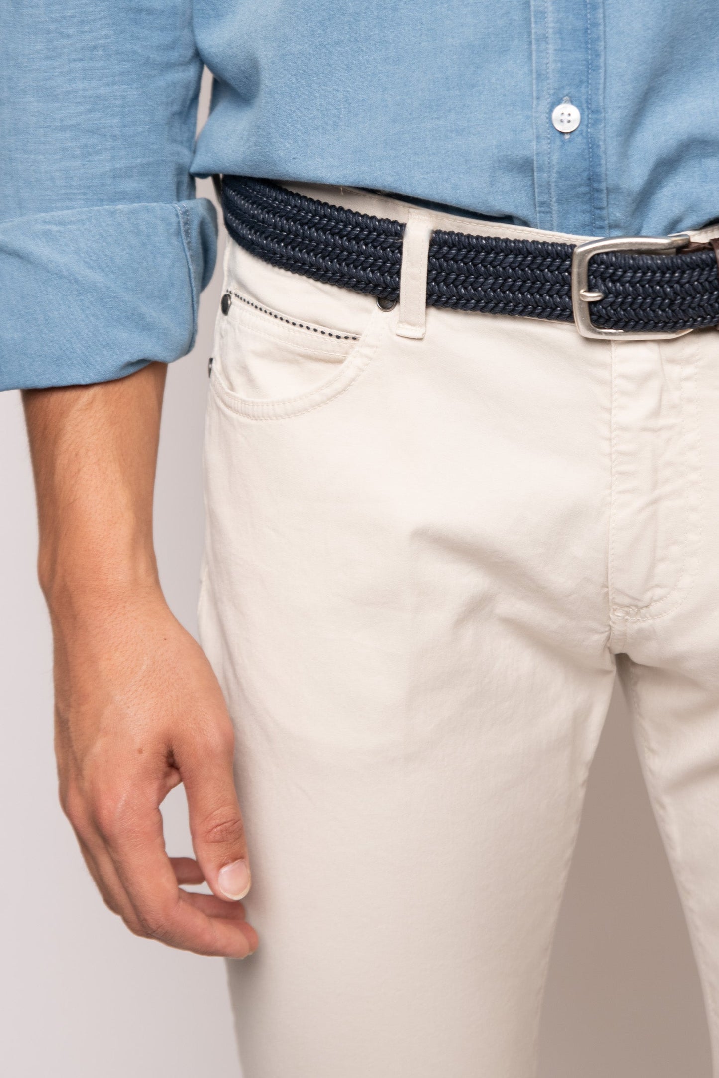 PANTALÓN 5 BOLSILLOS HUESO