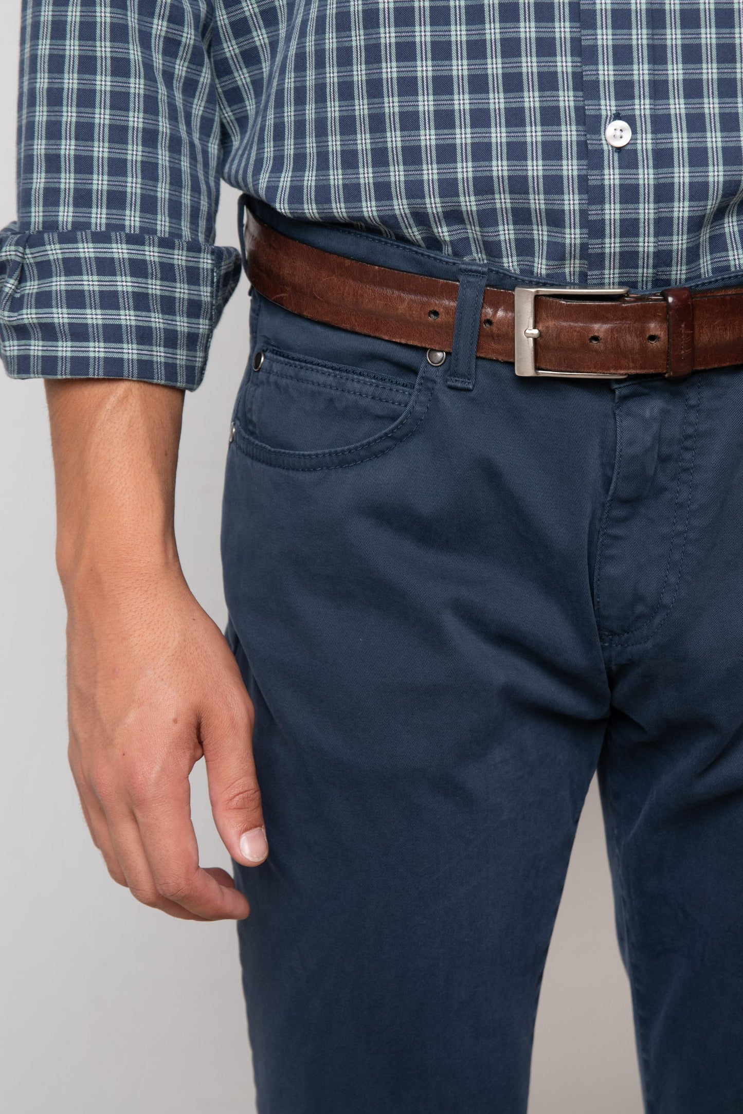 PANTALÓN 5 BOLSILLOS AZUL MARINO