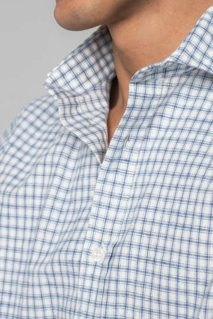 CAMISA CON CUADROS AZULES